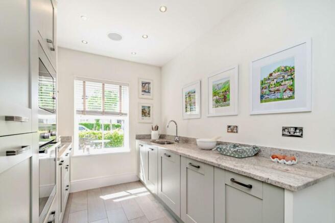 8556407-interior07-800.jpg