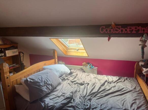 3 bed Terraced for sale Image 10