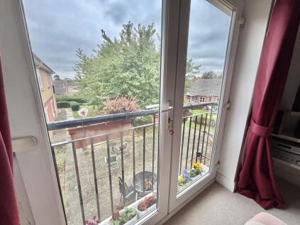 Garratt Square, Whetstone, Leicester, Leicestershire. LE8 6JZ
