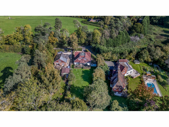 Warren Cottage garden, rear elevation and surrounding public footpathed open countryside