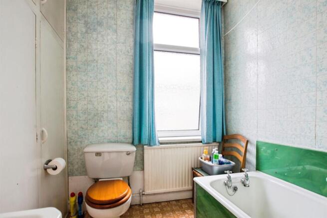 2 bed Terraced for sale Image 9