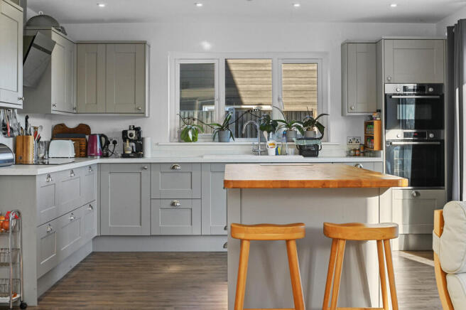 Standish-kitchen ...