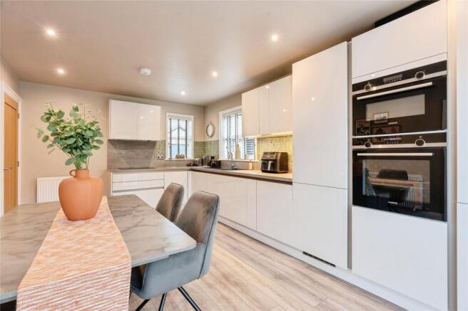 3 bed Detached for sale Image 6