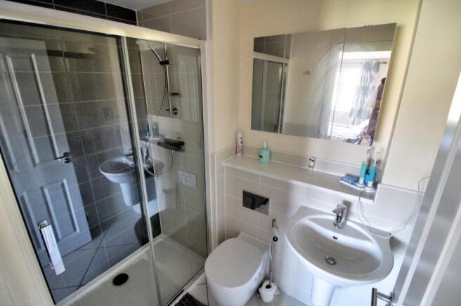 Master ensuite