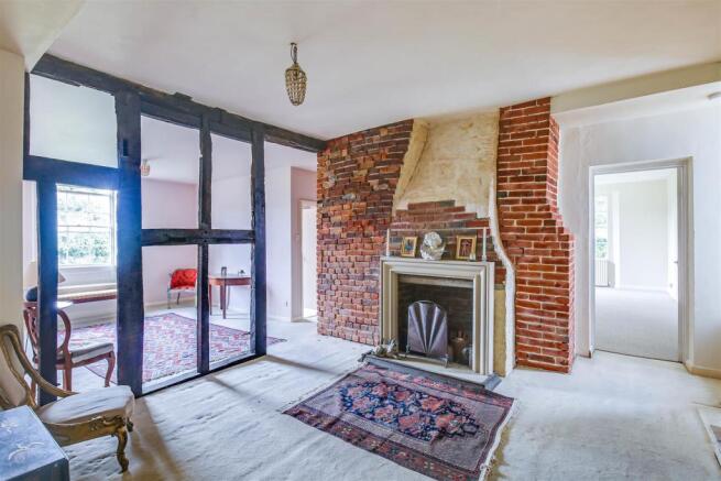 3. Dining Room.jpg