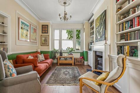 Park Grove Road, Leytonstone, E11