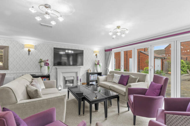 30 Peel Lodge, SL7 3FH (LOW RES)-6