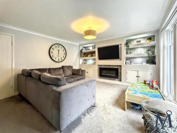 Living Room / Diner