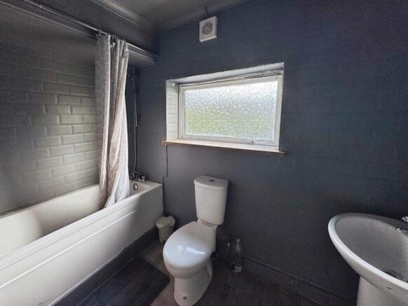 Bexhill Road, St. Leonards-on-Sea, East Sussex, TN38 photo 3