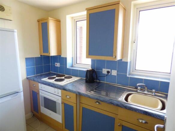 Kitchen: