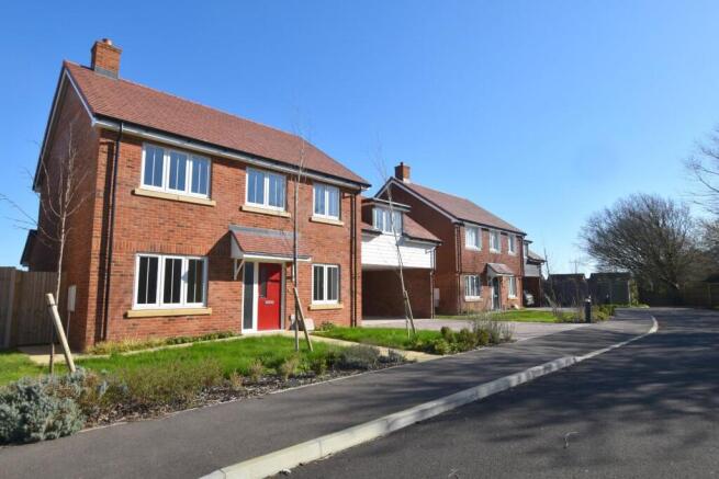 New 31 Maude Close (2).JPG