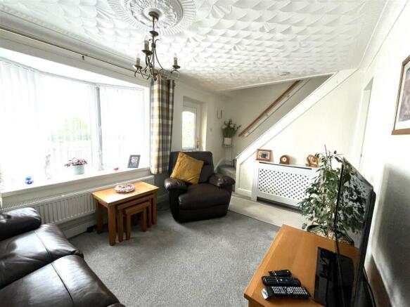 56 hardie avenue (4).jpeg