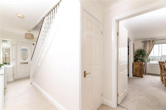6 bed Detached for sale Image 12