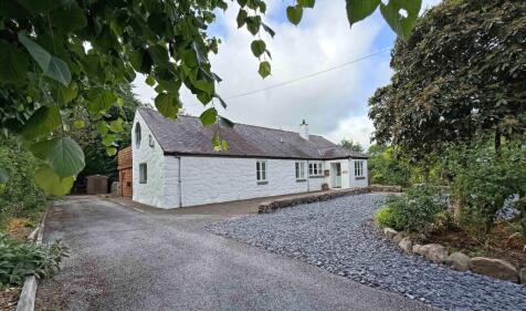 Llanrug, Caernarfon, Gwynedd, LL55