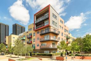 13, Holly Court, School Square, London SE10 0BT