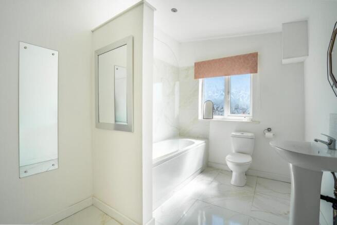 1 bed Duplex for sale Image 11