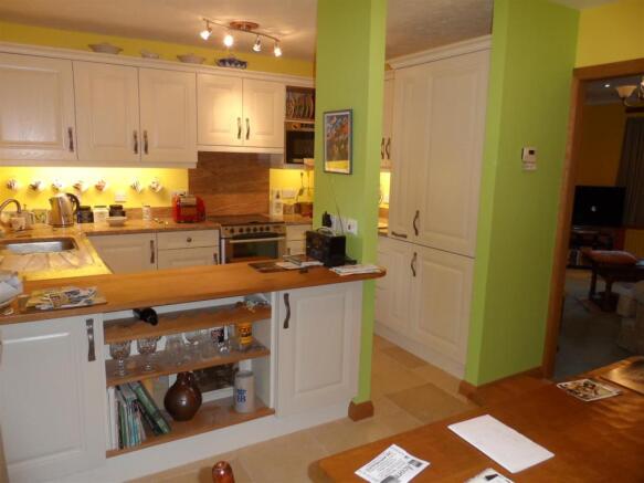 37 Oaktree Avenue, S