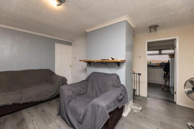 3 bed Semi-Detached for sale Image 4