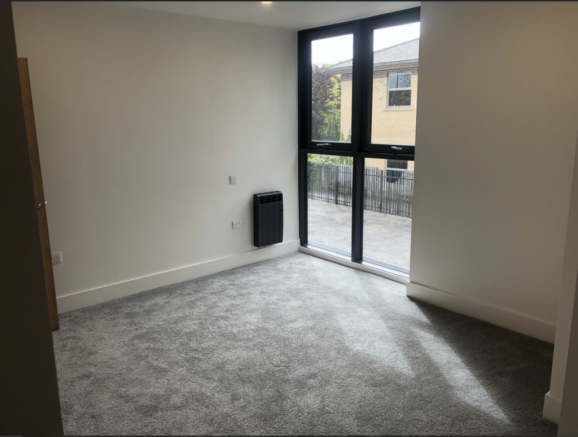 2 bed Apartment to rent Image 4