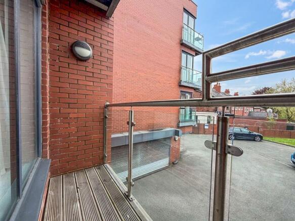 1 bed Apartment to rent Image 4