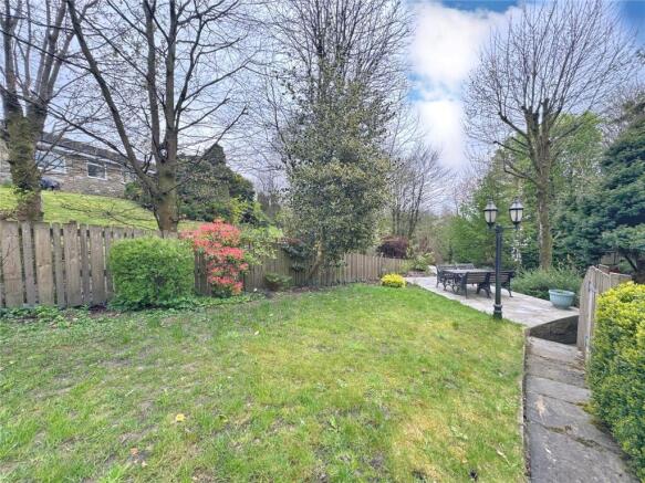Lawn Gardens