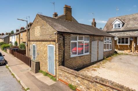 Coronation Road, Ware, SG12
