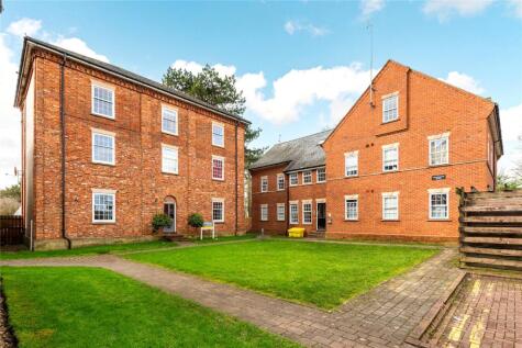 Nelson Street, Buckingham, Buckinghamshire, MK18