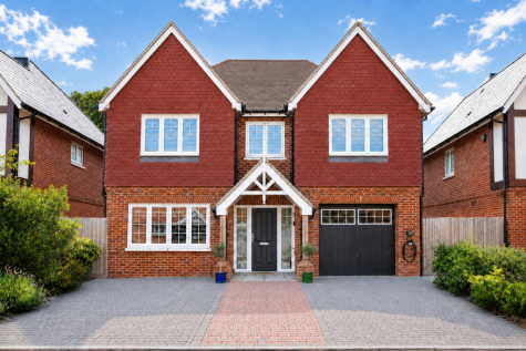 Exclusive Gated Community - Edward Close, Goffs Oak