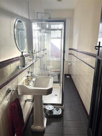 shower room.JPG