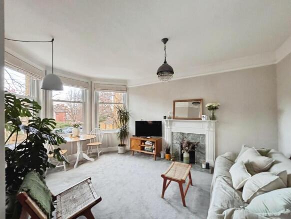 2 bed Apartment for sale Image 2