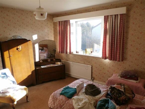 BEDROOM 2 (REAR)