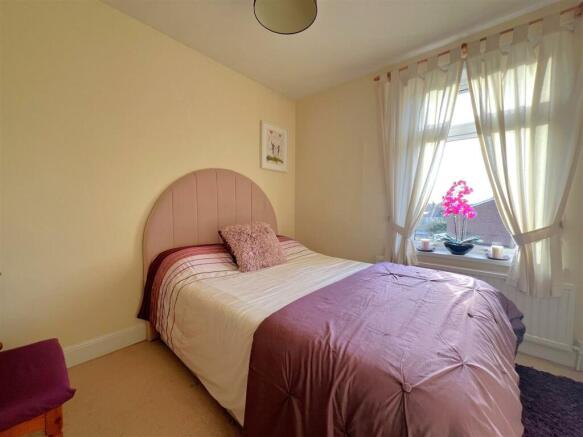 bed 3.jpg