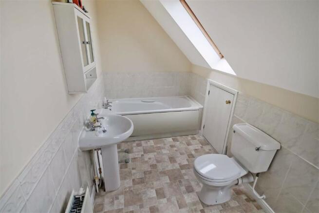 En-Suite Bathroom