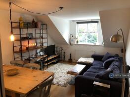 21, The Cloisters, Lincoln LN2 4AS