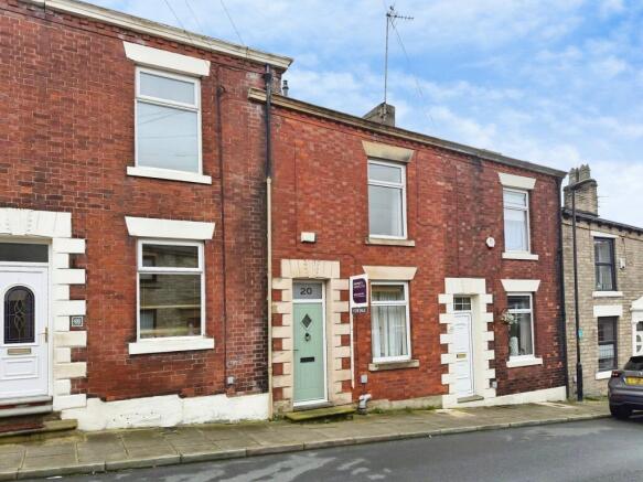 2-bed terraced on West Street, Lees, Oldham, OL4, £175,000