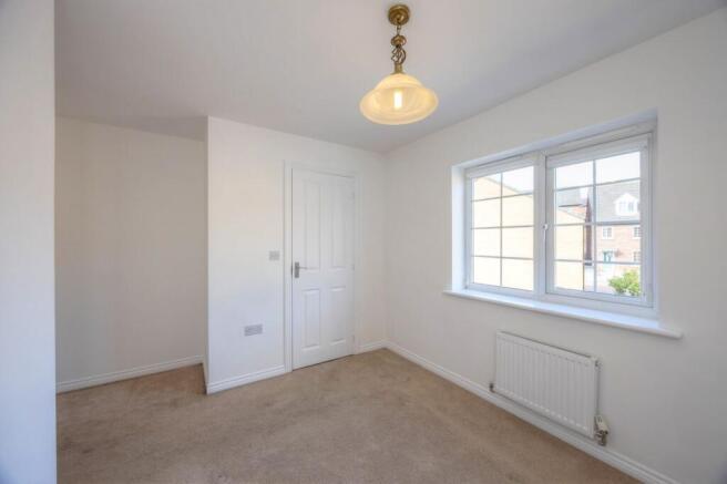 3 bed Semi-Detached for sale Image 12