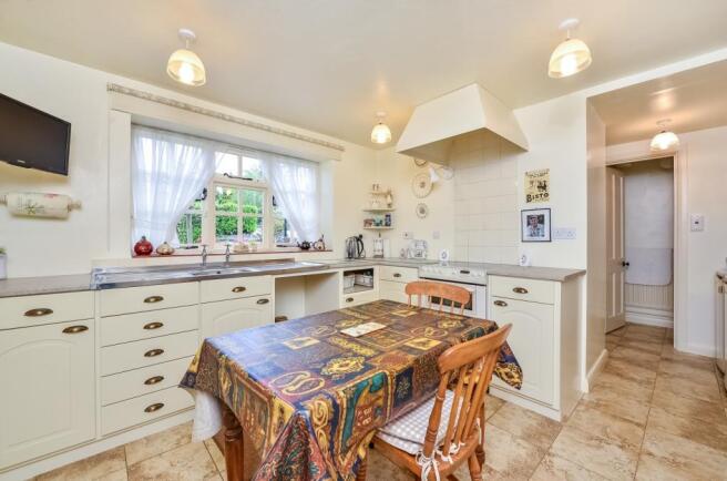 Kitchen/Breakfast Ro