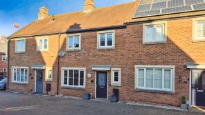 16, Dyrham Court, Redhouse, Swindon SN25 2FY