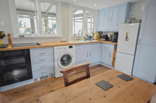 KITCHEN 1