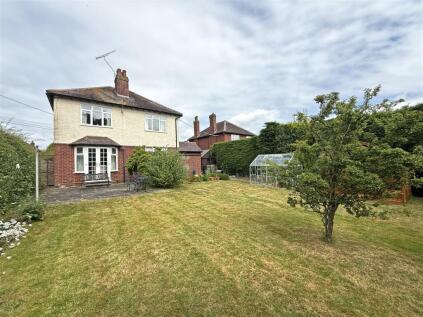 Lyth Hill Road, Bayston Hill, Shrewsbury