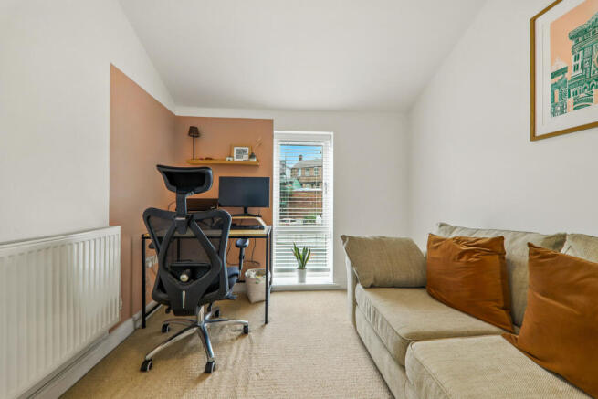 3 bed Town House for sale Image 10