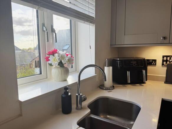 Nightingale Road, Great Barford, MK44 photo 4
