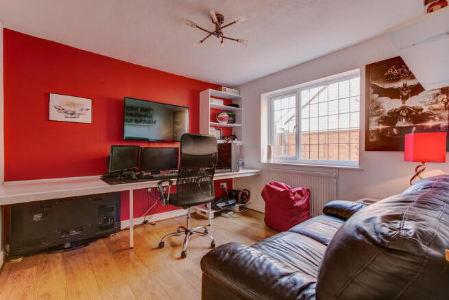 Family Room/Bedro...