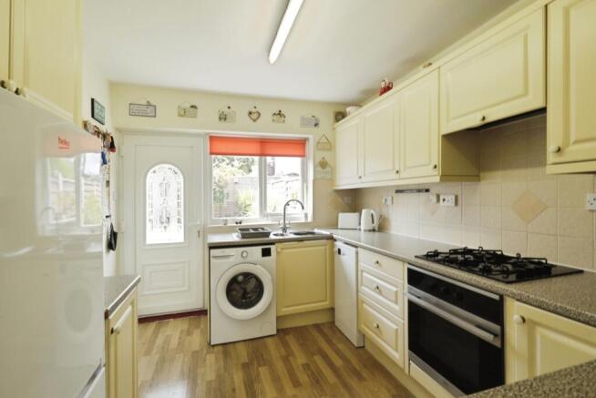 3 bed Semi-Detached for sale Image 4