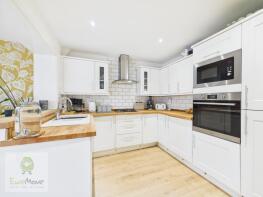 6, St Lukes Way, Allhallows, Rochester ME3 9PR