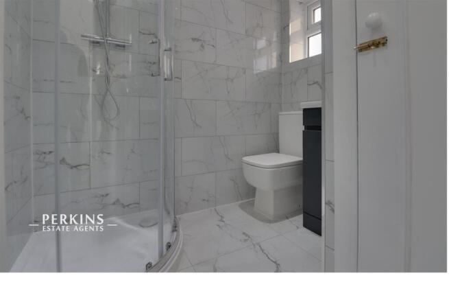 bathroom 2.jpg