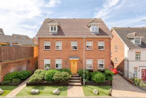 27, Quantock Close, Great Ashby, Stevenage SG1 6BS
