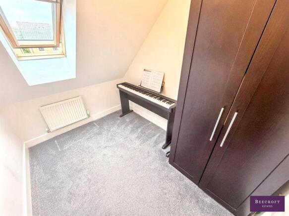 4 bed Town House for sale Image 10