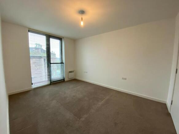 2 bed Flat for sale Image 11