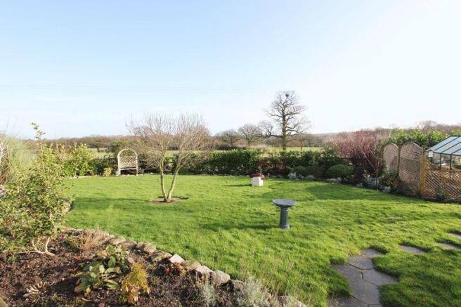 GARDEN 5